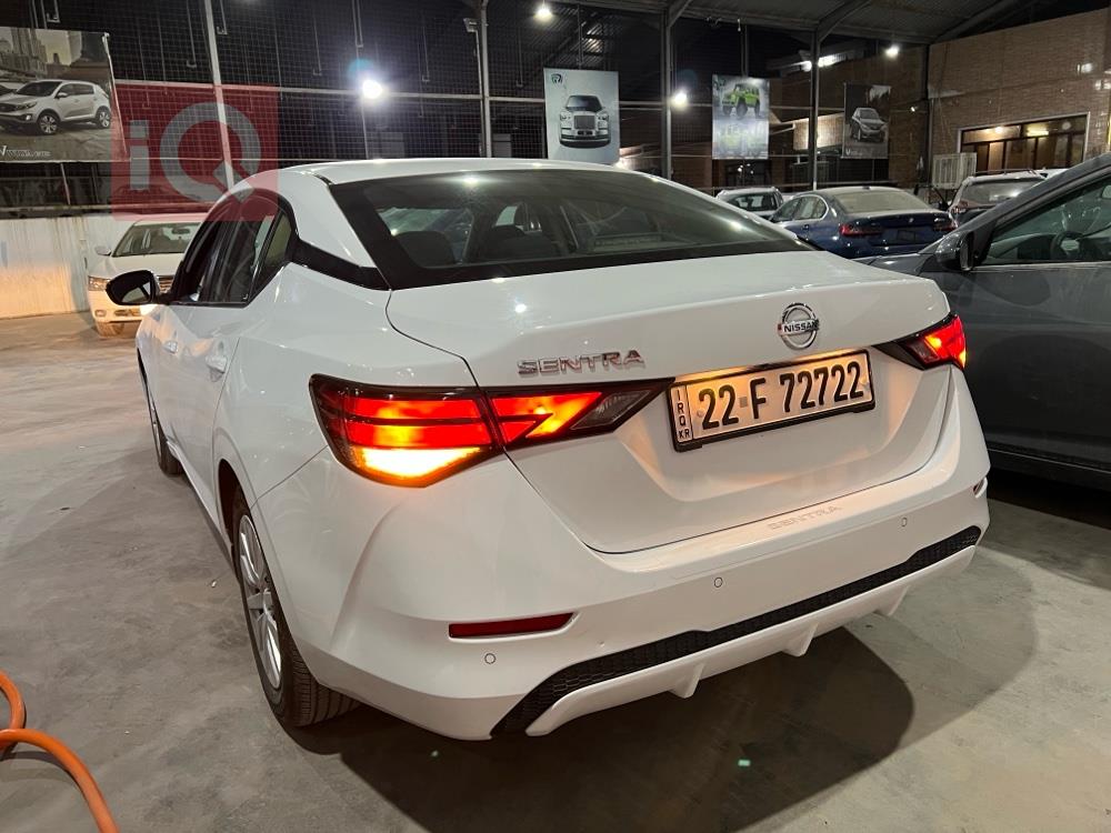 نيسان سنترا